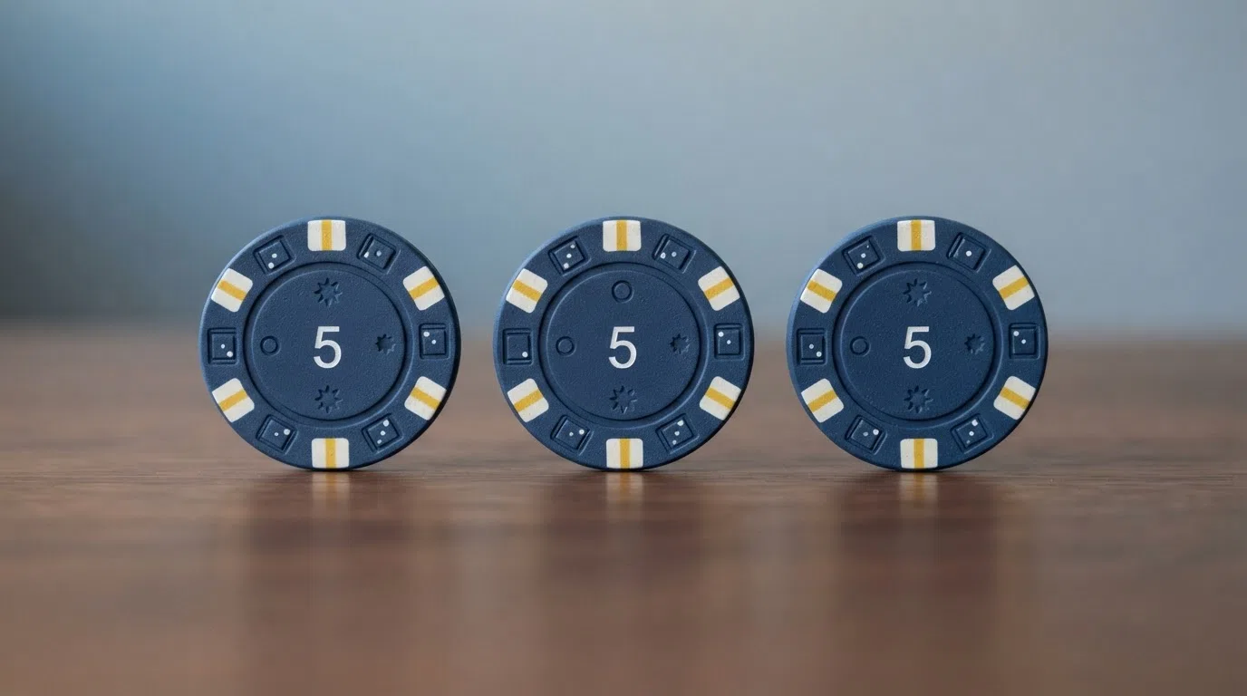 Drie casino-logo's naast elkaar met daaronder de bonuswaarde en inzetvereiste als vergelijkingsbalk